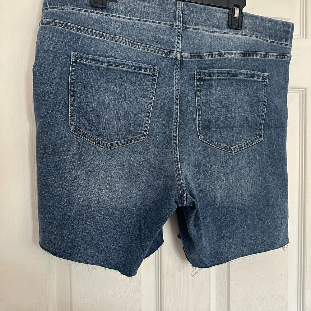 🆕Liverpool Los Angeles Bermuda Jeans Shorts - Picture 9 of 16